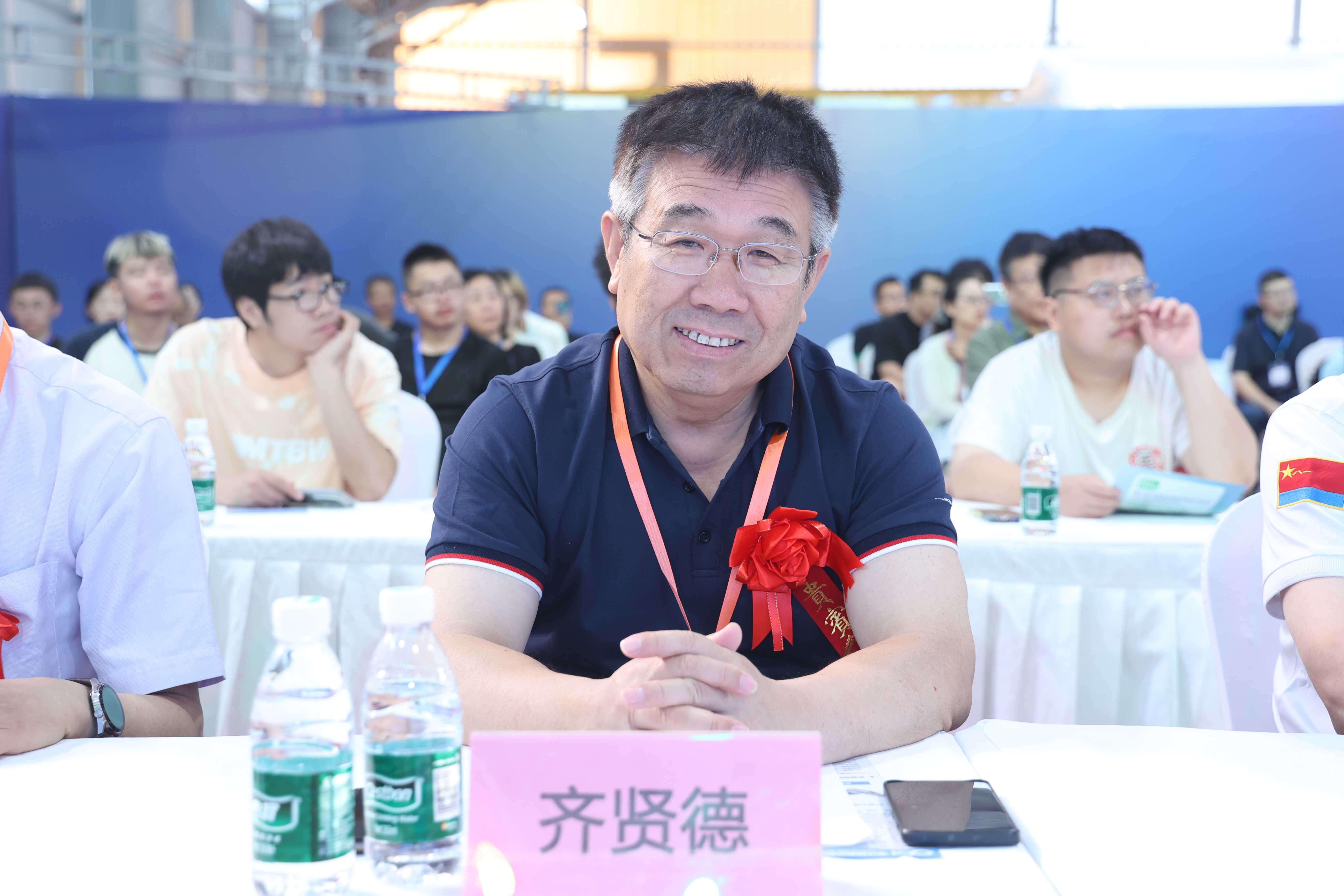 中国航空博物馆原馆长齐贤德出席北京国际低空经济与无人机系统产业展览会